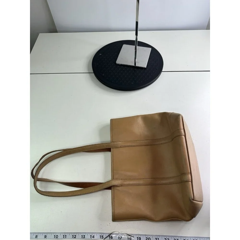 DAMAGED / WORN Coach 5187 Tan Leather Gallery Tote Vintage - Picture 8 of 10
